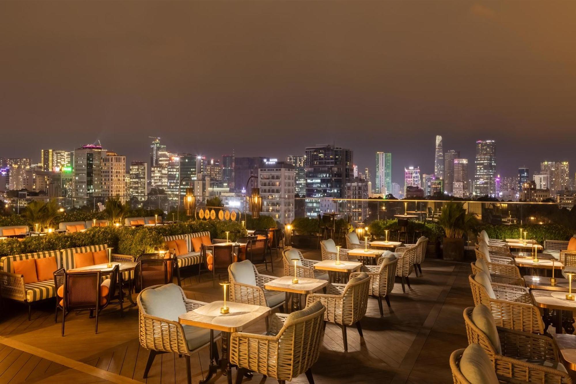 فندق ماي هاوس سايجون مدينة هوشي منه المظهر الخارجي الصورة The View Rooftop Bar