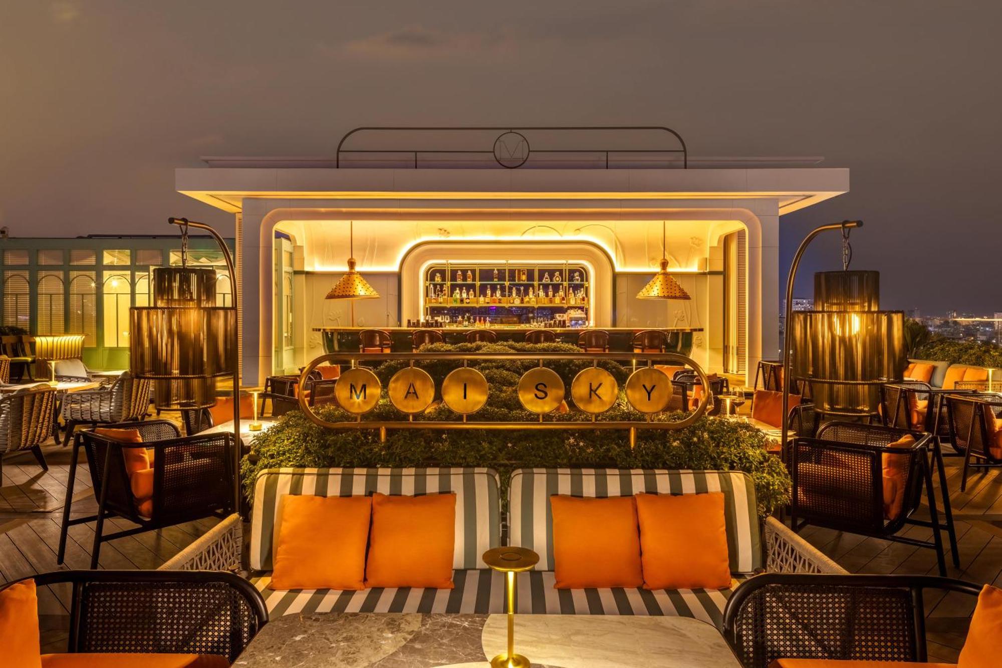 فندق ماي هاوس سايجون مدينة هوشي منه المظهر الخارجي الصورة The bar at the top of the hotel