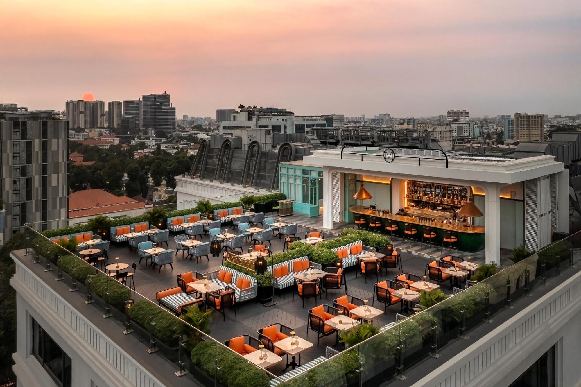 فندق ماي هاوس سايجون مدينة هوشي منه المظهر الخارجي الصورة The rooftop bar at the hotel